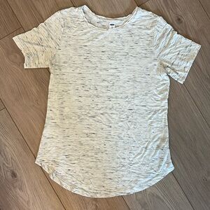 🌻 Old Navy Luxe Crew-Neck T-Shirt